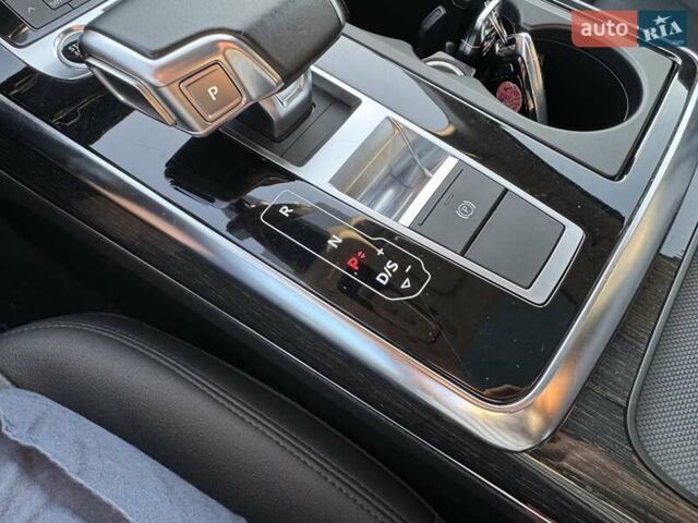 Черный Ауди Ку 7, объемом двигателя 3 л и пробегом 94 тыс. км за 48900 $, фото 39 на Automoto.ua