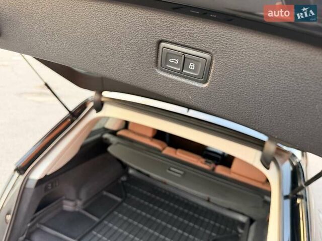 Черный Ауди Ку 7, объемом двигателя 2.97 л и пробегом 105 тыс. км за 65900 $, фото 61 на Automoto.ua