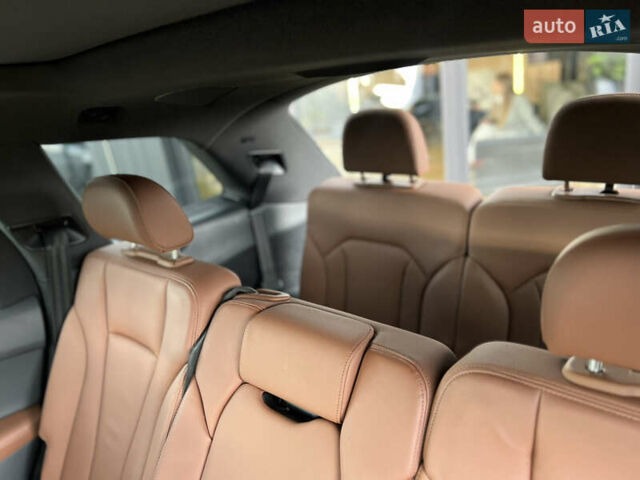 Чорний Ауді Ку 7, об'ємом двигуна 3 л та пробігом 31 тис. км за 50900 $, фото 40 на Automoto.ua