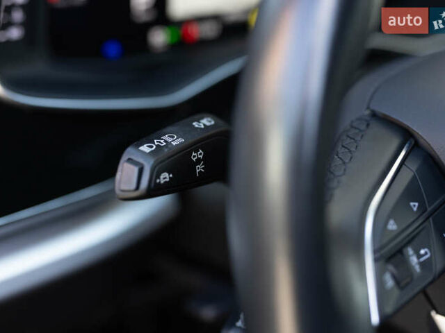 Чорний Ауді Ку 7, об'ємом двигуна 3 л та пробігом 55 тис. км за 57999 $, фото 26 на Automoto.ua