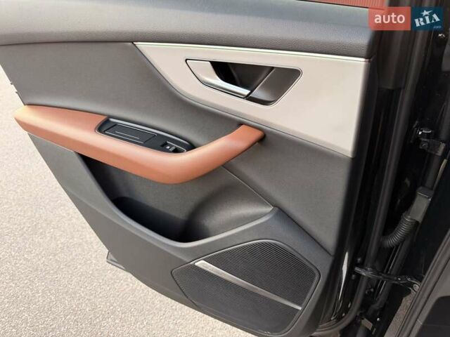 Черный Ауди Ку 7, объемом двигателя 2.97 л и пробегом 105 тыс. км за 65900 $, фото 64 на Automoto.ua