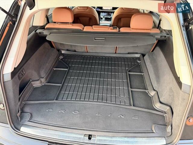 Черный Ауди Ку 7, объемом двигателя 2.97 л и пробегом 105 тыс. км за 65900 $, фото 62 на Automoto.ua