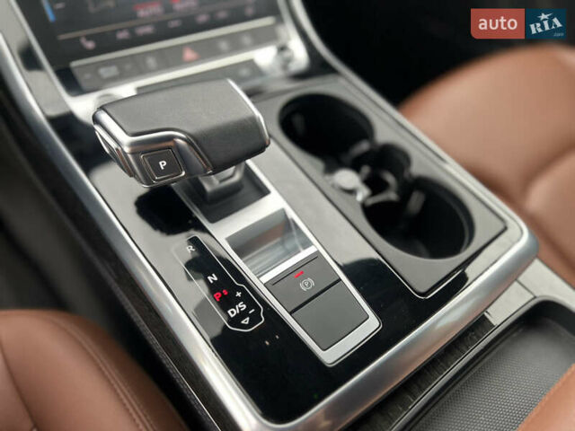 Чорний Ауді Ку 7, об'ємом двигуна 3 л та пробігом 31 тис. км за 50900 $, фото 30 на Automoto.ua