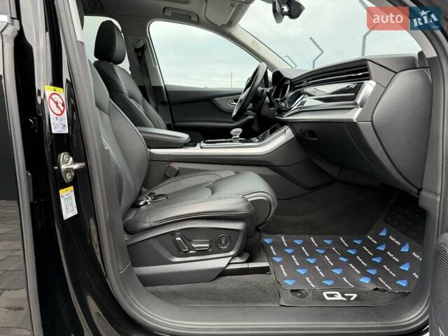 Черный Ауди Ку 7, объемом двигателя 2.97 л и пробегом 94 тыс. км за 72900 $, фото 28 на Automoto.ua