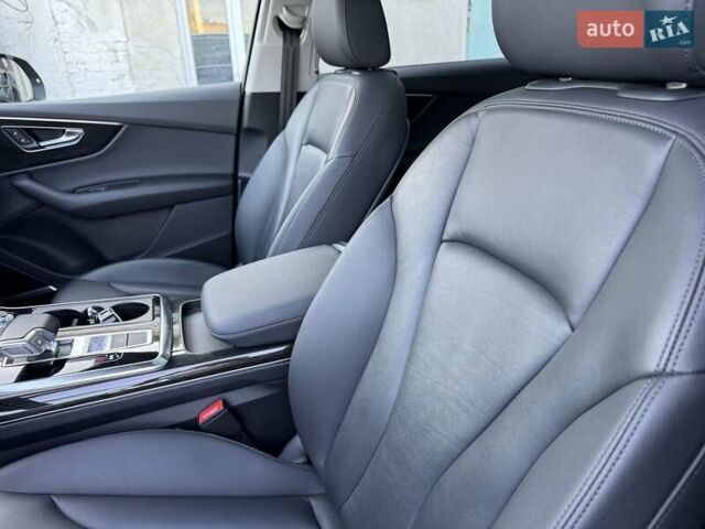 Черный Ауди Ку 7, объемом двигателя 3 л и пробегом 94 тыс. км за 48900 $, фото 4 на Automoto.ua