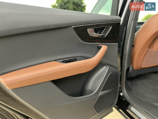 Чорний Ауді Ку 7, об'ємом двигуна 3 л та пробігом 31 тис. км за 50900 $, фото 44 на Automoto.ua