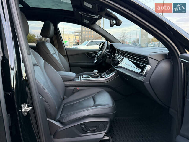 Чорний Ауді Ку 7, об'ємом двигуна 3 л та пробігом 45 тис. км за 57100 $, фото 36 на Automoto.ua