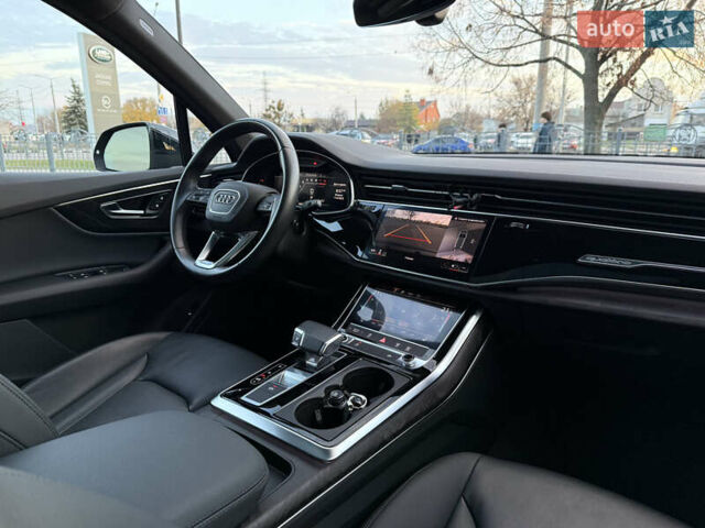 Чорний Ауді Ку 7, об'ємом двигуна 3 л та пробігом 45 тис. км за 57100 $, фото 34 на Automoto.ua