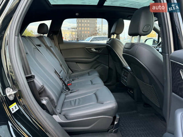 Чорний Ауді Ку 7, об'ємом двигуна 3 л та пробігом 45 тис. км за 57100 $, фото 33 на Automoto.ua