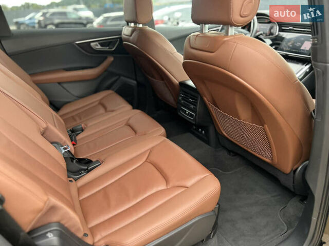 Чорний Ауді Ку 7, об'ємом двигуна 3 л та пробігом 31 тис. км за 50900 $, фото 21 на Automoto.ua