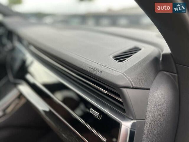 Чорний Ауді Ку 7, об'ємом двигуна 3 л та пробігом 31 тис. км за 50900 $, фото 35 на Automoto.ua