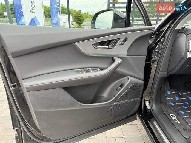 Черный Ауди Ку 7, объемом двигателя 2.97 л и пробегом 94 тыс. км за 72900 $, фото 16 на Automoto.ua