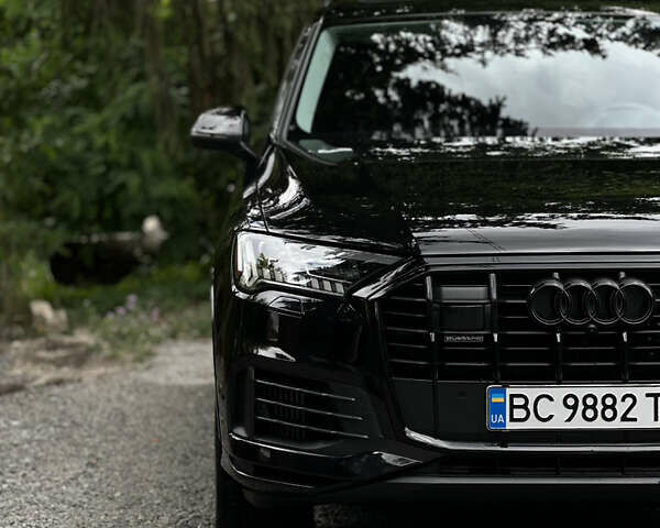 Черный Ауди Ку 7, объемом двигателя 3 л и пробегом 22 тыс. км за 50900 $, фото 1 на Automoto.ua
