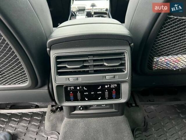 Черный Ауди Ку 7, объемом двигателя 2.97 л и пробегом 28 тыс. км за 113139 $, фото 31 на Automoto.ua