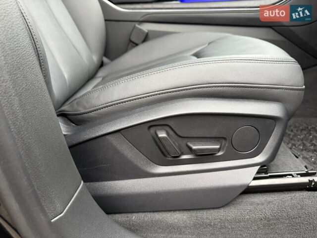 Черный Ауди Ку 7, объемом двигателя 1.98 л и пробегом 28 тыс. км за 47900 $, фото 9 на Automoto.ua