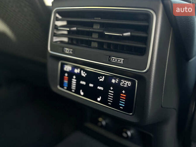 Черный Ауди Ку 7, объемом двигателя 2.97 л и пробегом 88 тыс. км за 96000 $, фото 28 на Automoto.ua