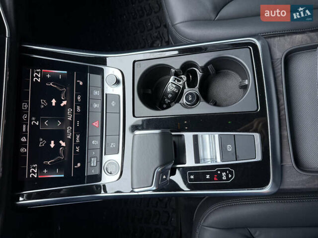 Черный Ауди Ку 7, объемом двигателя 1.98 л и пробегом 28 тыс. км за 47900 $, фото 26 на Automoto.ua