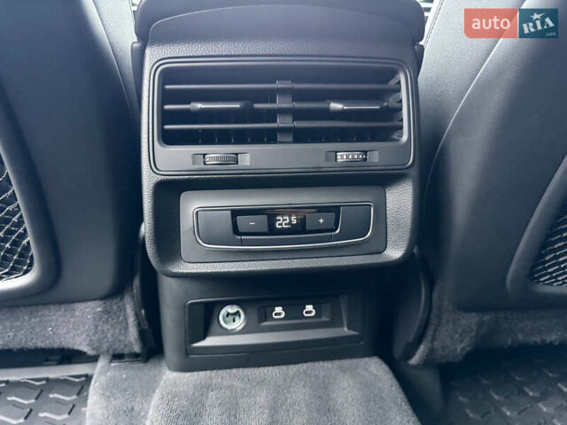 Черный Ауди Ку 7, объемом двигателя 1.98 л и пробегом 28 тыс. км за 47900 $, фото 14 на Automoto.ua