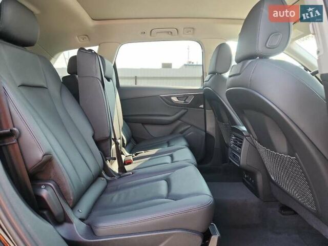 Черный Ауди Ку 7, объемом двигателя 2 л и пробегом 30 тыс. км за 43000 $, фото 9 на Automoto.ua