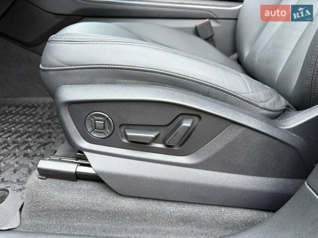 Черный Ауди Ку 7, объемом двигателя 1.98 л и пробегом 28 тыс. км за 47900 $, фото 21 на Automoto.ua