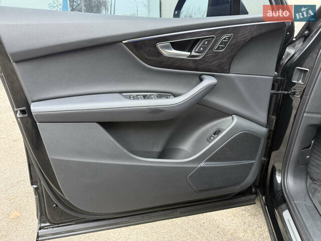 Черный Ауди Ку 7, объемом двигателя 1.98 л и пробегом 28 тыс. км за 47900 $, фото 20 на Automoto.ua