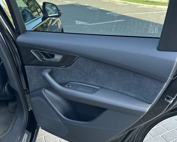 Черный Ауди Ку 7, объемом двигателя 2.97 л и пробегом 20 тыс. км за 82900 $, фото 23 на Automoto.ua