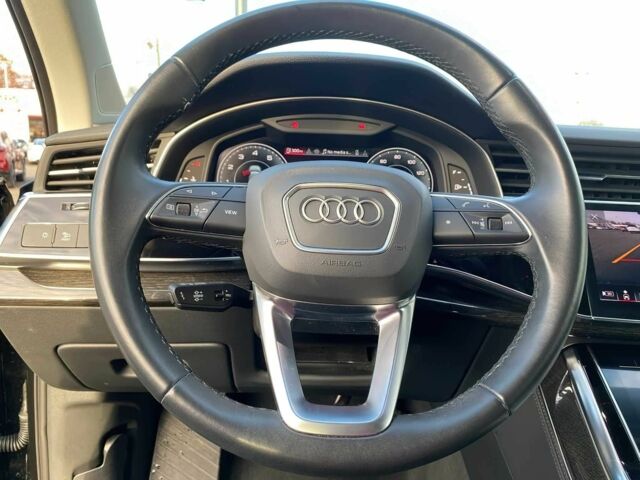 Чорний Ауді Ку 7, об'ємом двигуна 2 л та пробігом 28 тис. км за 20900 $, фото 6 на Automoto.ua