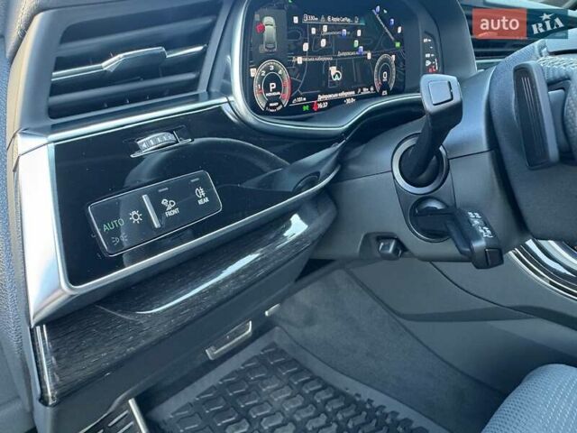 Черный Ауди Ку 7, объемом двигателя 3 л и пробегом 4 тыс. км за 93999 $, фото 33 на Automoto.ua