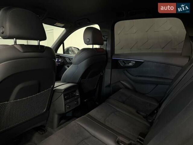 Чорний Ауді Ку 7, об'ємом двигуна 2.97 л та пробігом 8 тис. км за 96900 $, фото 48 на Automoto.ua