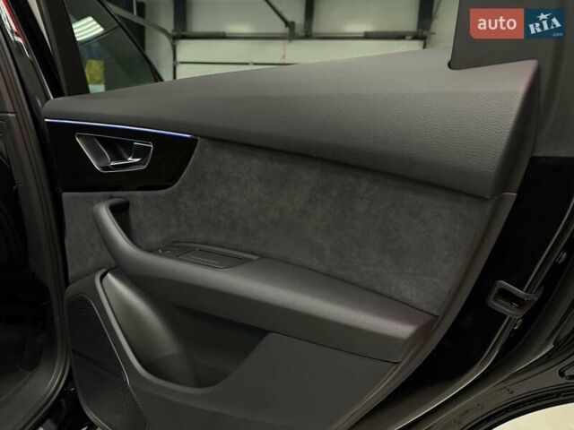 Чорний Ауді Ку 7, об'ємом двигуна 2.97 л та пробігом 8 тис. км за 96900 $, фото 52 на Automoto.ua