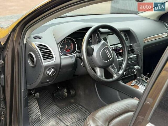 Коричневый Ауди Ку 7, объемом двигателя 2.97 л и пробегом 280 тыс. км за 17000 $, фото 7 на Automoto.ua