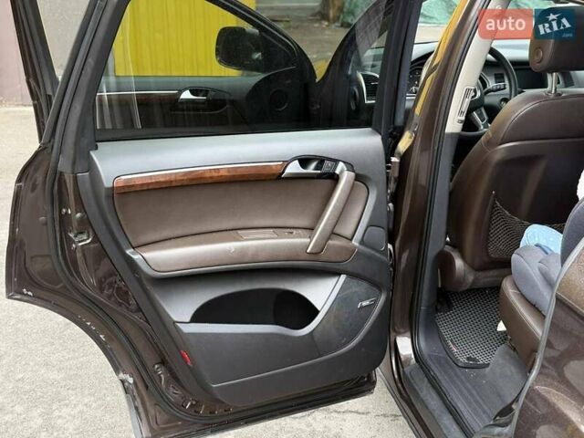 Коричневый Ауди Ку 7, объемом двигателя 2.97 л и пробегом 280 тыс. км за 17000 $, фото 5 на Automoto.ua