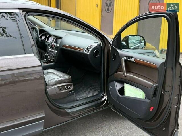 Коричневый Ауди Ку 7, объемом двигателя 2.97 л и пробегом 280 тыс. км за 17000 $, фото 3 на Automoto.ua