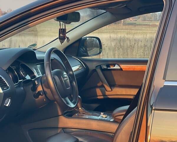 Коричневый Ауди Ку 7, объемом двигателя 3 л и пробегом 327 тыс. км за 14500 $, фото 18 на Automoto.ua