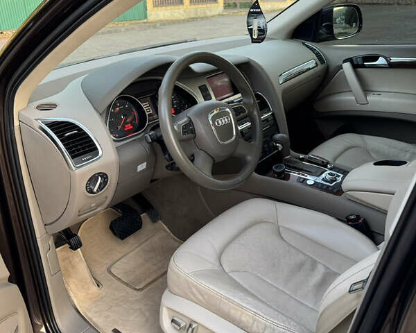 Коричневий Ауді Ку 7, об'ємом двигуна 2.97 л та пробігом 245 тис. км за 20499 $, фото 8 на Automoto.ua