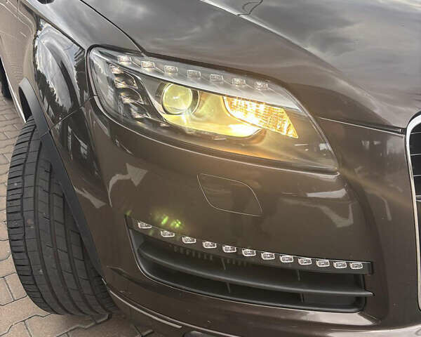Ауді Ку 7 2012 у Києві на Automoto.ua Коричневий Ауді Ку 7, об'ємом двигуна 4.13 л та пробігом 256 тис. км за 22300 $, фото 20 на Automoto.ua