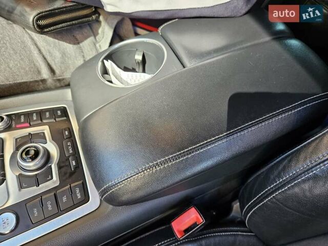 Ауді Ку 7 2012 у Харкові на Automoto.ua Коричневий Ауді Ку 7, об'ємом двигуна 2.97 л та пробігом 300 тис. км за 22000 $, фото 9 на Automoto.ua