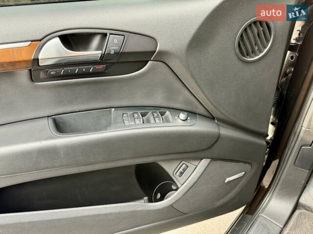 Коричневий Ауді Ку 7, об'ємом двигуна 3 л та пробігом 263 тис. км за 15900 $, фото 13 на Automoto.ua