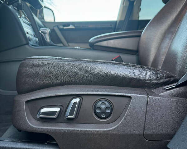 Коричневый Ауди Ку 7, объемом двигателя 2.97 л и пробегом 375 тыс. км за 21300 $, фото 20 на Automoto.ua