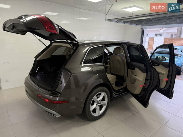 Коричневый Ауди Ку 7, объемом двигателя 2.97 л и пробегом 120 тыс. км за 40000 $, фото 2 на Automoto.ua