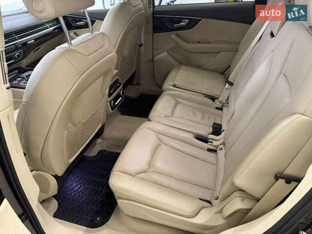 Коричневый Ауди Ку 7, объемом двигателя 2.97 л и пробегом 120 тыс. км за 40000 $, фото 5 на Automoto.ua