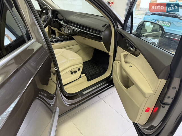 Коричневый Ауди Ку 7, объемом двигателя 2.97 л и пробегом 120 тыс. км за 40000 $, фото 1 на Automoto.ua