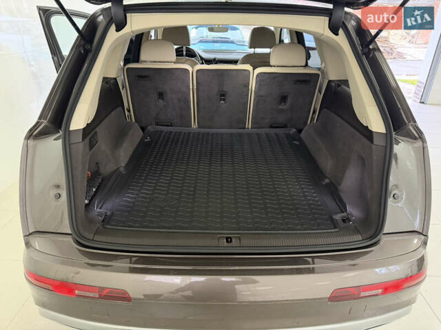 Коричневый Ауди Ку 7, объемом двигателя 2.97 л и пробегом 120 тыс. км за 40000 $, фото 7 на Automoto.ua