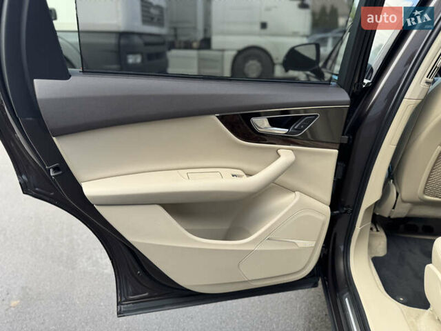 Коричневый Ауди Ку 7, объемом двигателя 3 л и пробегом 122 тыс. км за 29900 $, фото 26 на Automoto.ua