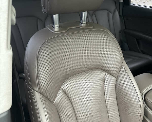 Коричневый Ауди Ку 7, объемом двигателя 2.97 л и пробегом 215 тыс. км за 40000 $, фото 28 на Automoto.ua