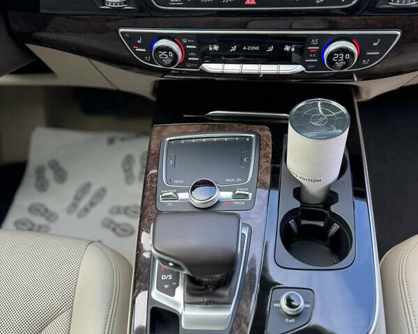 Коричневый Ауди Ку 7, объемом двигателя 3 л и пробегом 122 тыс. км за 29900 $, фото 19 на Automoto.ua