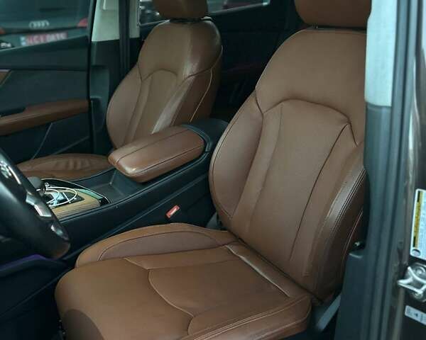 Ауді Ку 7 2017 у Стрые на Automoto.ua Коричневий Ауді Ку 7, об'ємом двигуна 3 л та пробігом 213 тис. км за 26600 $, фото 45 на Automoto.ua