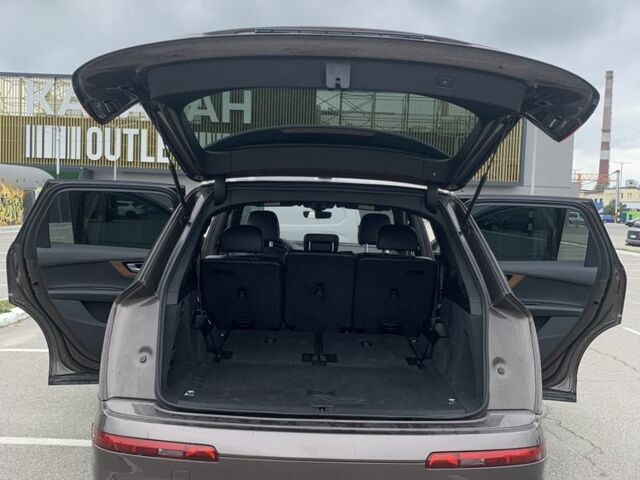 Ауди Ку 7 2017 в Киеве на Automoto.ua Коричневый Ауди Ку 7, объемом двигателя 2 л и пробегом 250 тыс. км за 25500 $, фото 4 на Automoto.ua