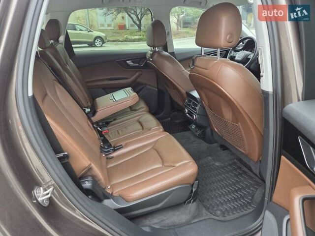 Коричневый Ауди Ку 7, объемом двигателя 2.97 л и пробегом 300 тыс. км за 32000 $, фото 12 на Automoto.ua