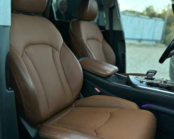 Ауді Ку 7 2017 у Стрые на Automoto.ua Коричневий Ауді Ку 7, об'ємом двигуна 3 л та пробігом 213 тис. км за 26600 $, фото 47 на Automoto.ua